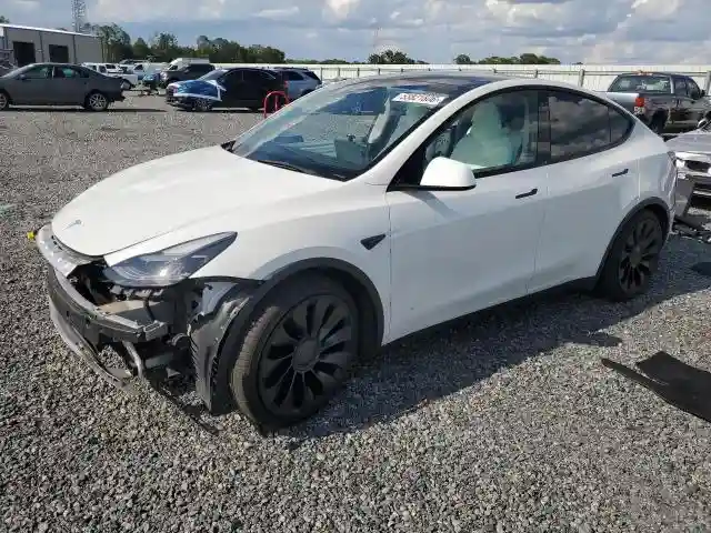 7SAYGDEF0NF517779 2022 TESLA MODEL Y-0
