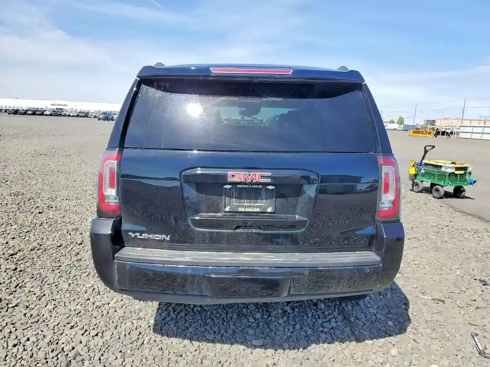 1GKS2BKC7JR156947 2018 GMC YUKON-5