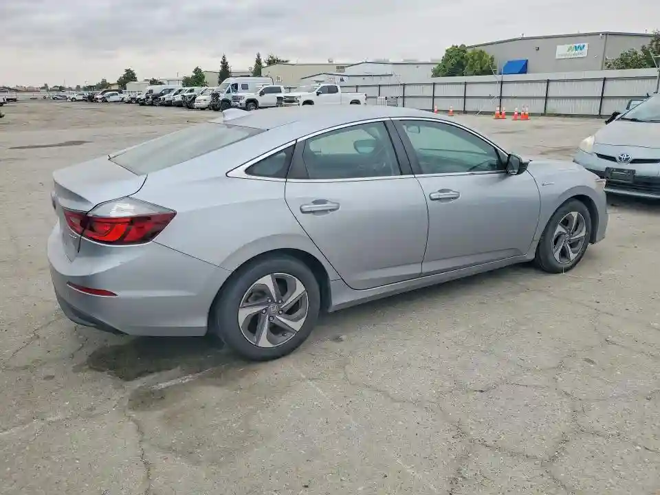 19XZE4F18KE010415 2019 HONDA INSIGHT-2
