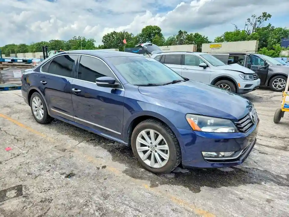 1VWCP7A39DC077543 2013 VOLKSWAGEN PASSAT-3