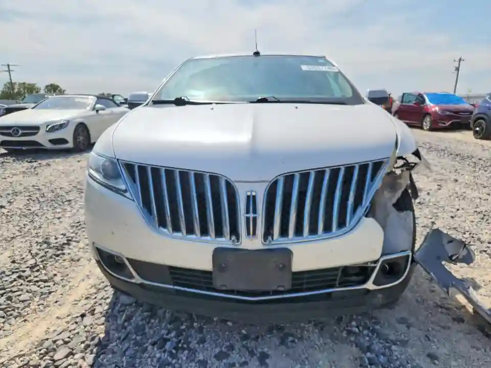 2LMDJ6JK6CBL17396 2012 LINCOLN TOWNHOUSE MKX-4