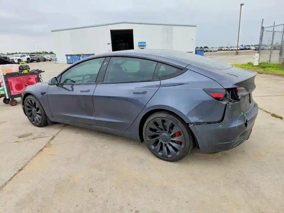 5YJ3E1ECXPF511170 2023 TESLA MODEL 3-1