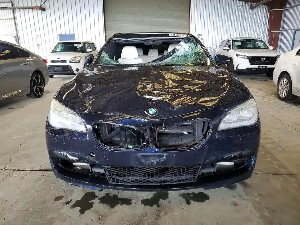 WBAYE4C56FD947285 2015 BMW 7 SERIES-4