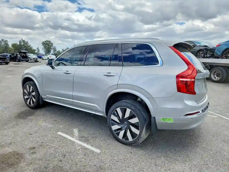 YV4H60CA3P1932216 2023 VOLVO XC90-1