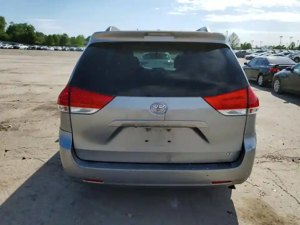 5TDKK3DC5BS058369 2011 TOYOTA SIENNA-5