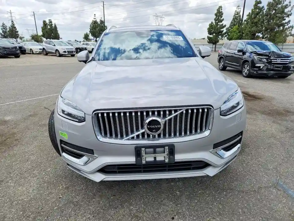 YV4H60CA3P1932216 2023 VOLVO XC90-4