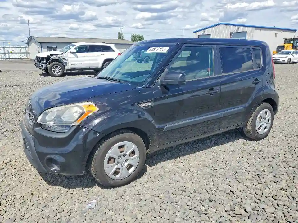 KNDJT2A59D7494017 2013 KIA SOUL BASE-0