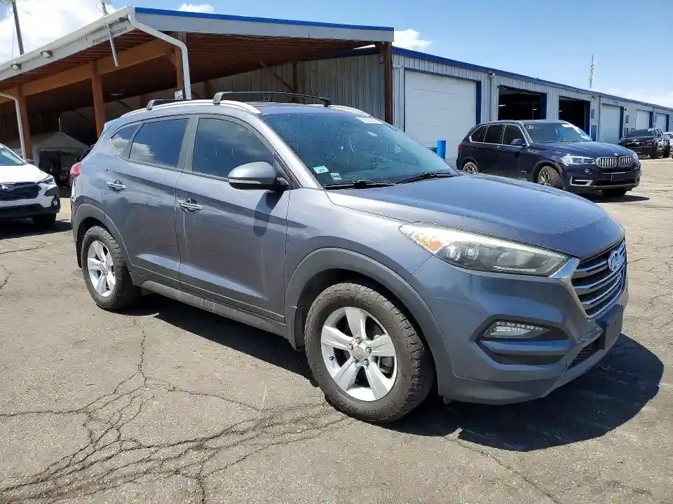 KM8J3CA20GU204468 2016 HYUNDAI TUCSON-3