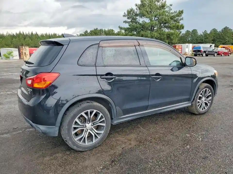 JA4AR3AW0HZ023519 2017 MITSUBISHI OUTLANDER-2