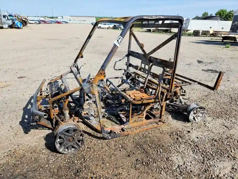 3NSRTE873GG831199 2016 POLARIS SIDEBYSIDE-1