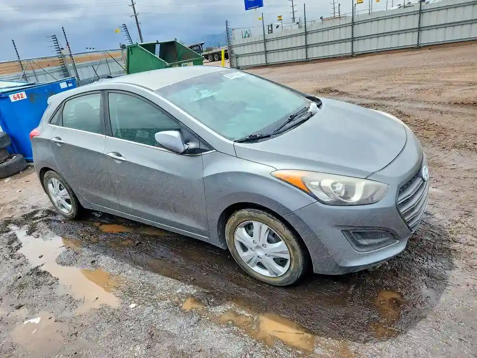 KMHD35LH8HU374864 2017 HYUNDAI ELANTRA-3