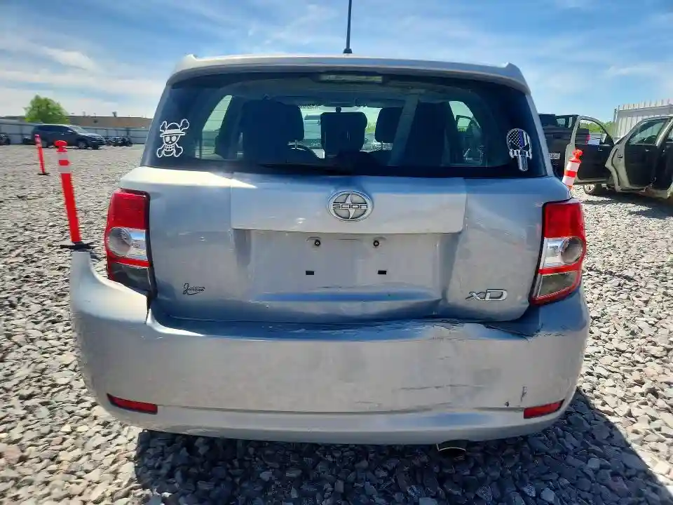 JTKKUPB40D1038441 2013 SCION XD-5