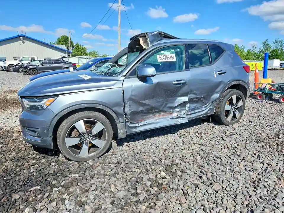 YV4162UK4K2048275 2019 VOLVO XC40-0
