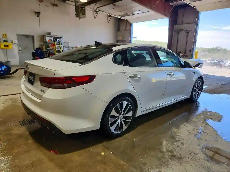 5XXGV4L22GG046538 2016 KIA OPTIMA-2