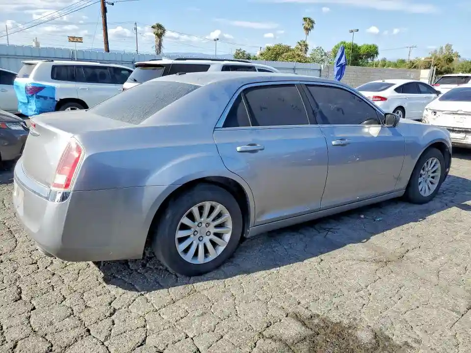 2C3CCAAG5EH335929 2014 CHRYSLER 300-2