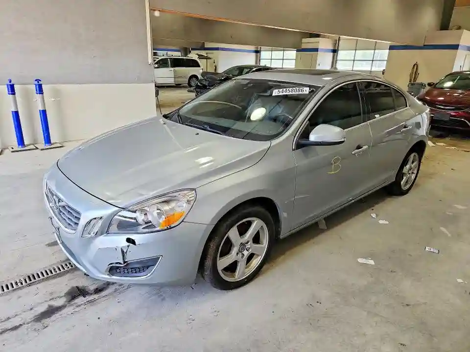YV1612FS9D2197976 2013 VOLVO S60-0