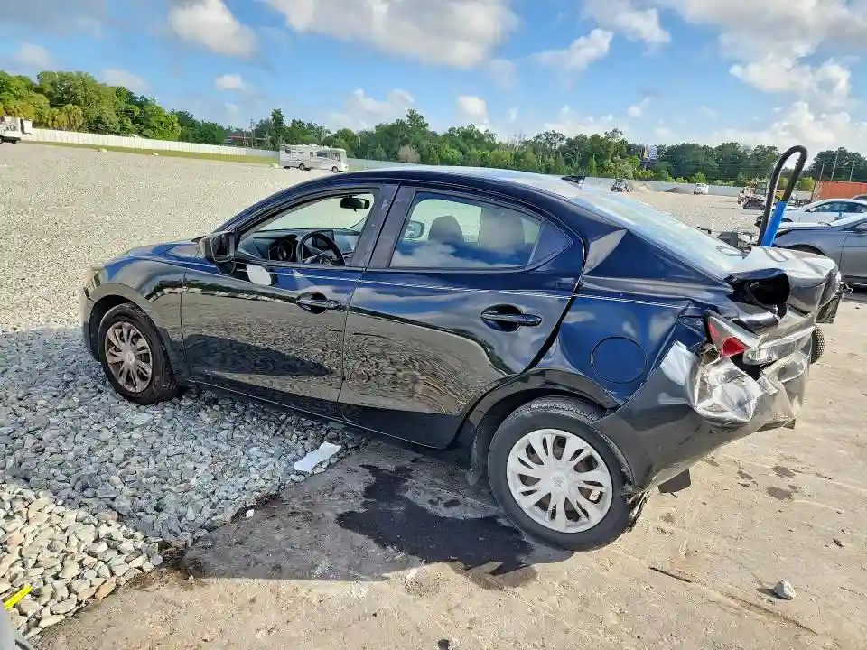 3MYDLBYV6KY503028 2019 TOYOTA YARIS-1