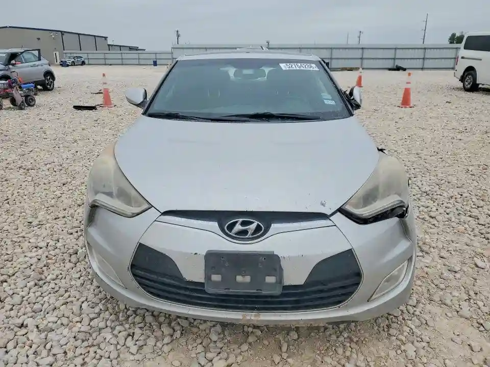 KMHTC6AD3GU283453 2016 HYUNDAI VELOSTER-4
