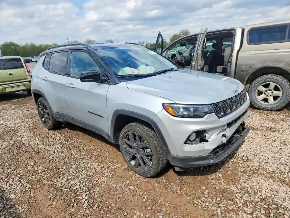 3C4NJDCN5TT165678 2026 JEEP COMPASS-3