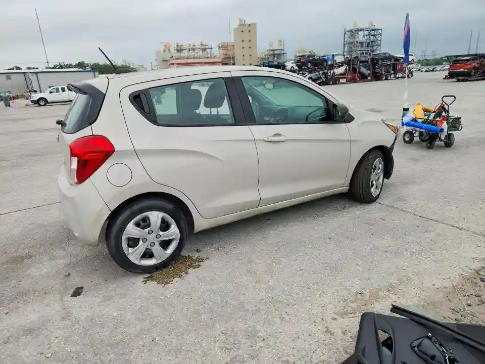 KL8CB6SA3MC703881 2021 CHEVROLET SPARK-2