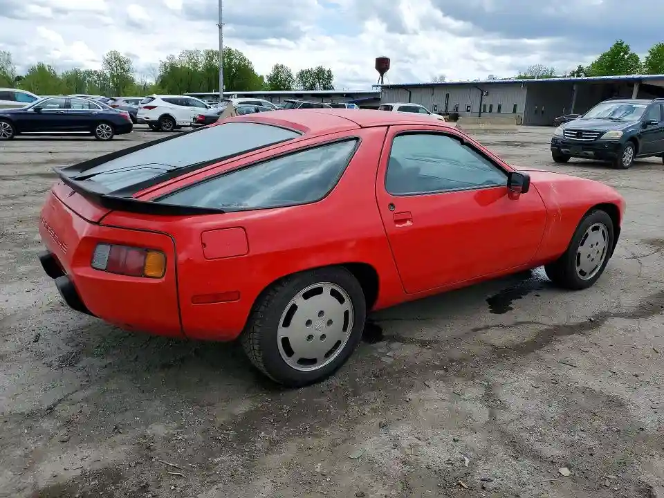 WP0JB0922FS861552 1985 PORSCHE 928-2