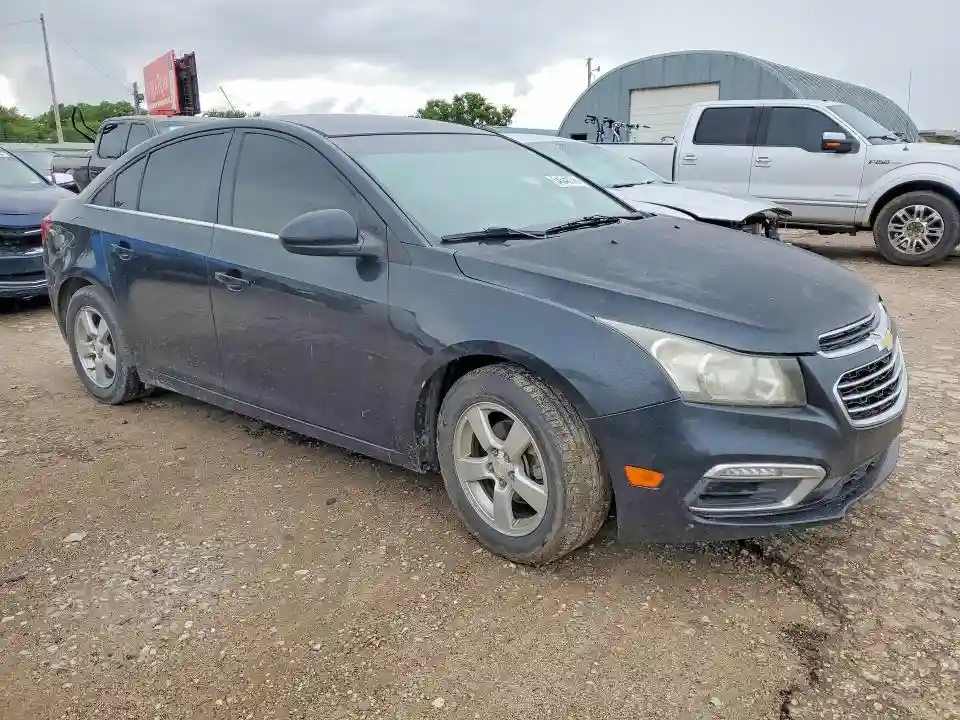 1G1PC5SBXF7232650 2015 CHEVROLET CRUZE-3