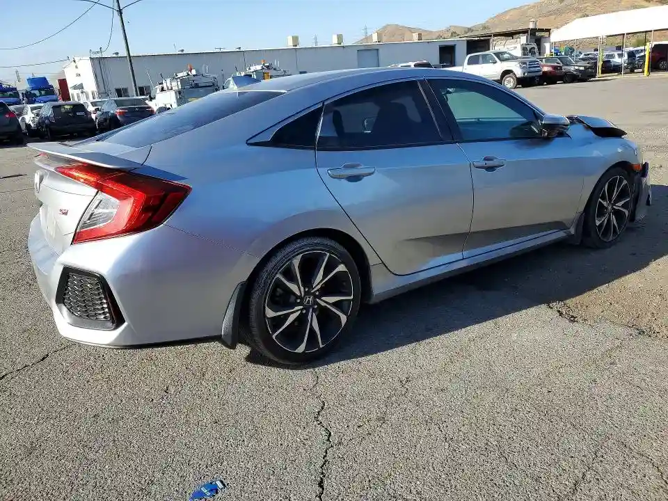 2HGFC1E56JH703001 2018 HONDA CIVIC-2