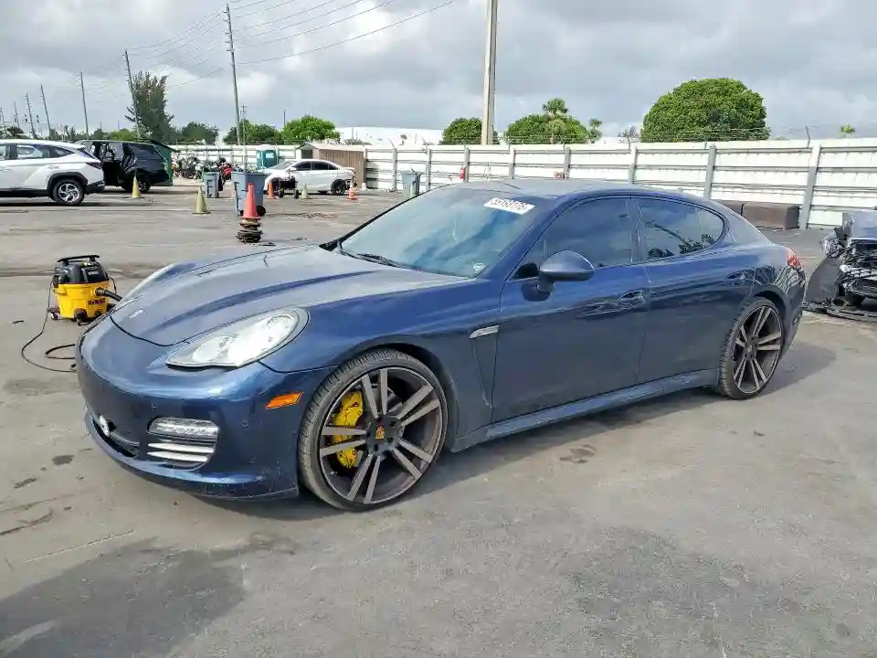 WP0AA2A7XBL011680 2011 PORSCHE PANAMERA-0