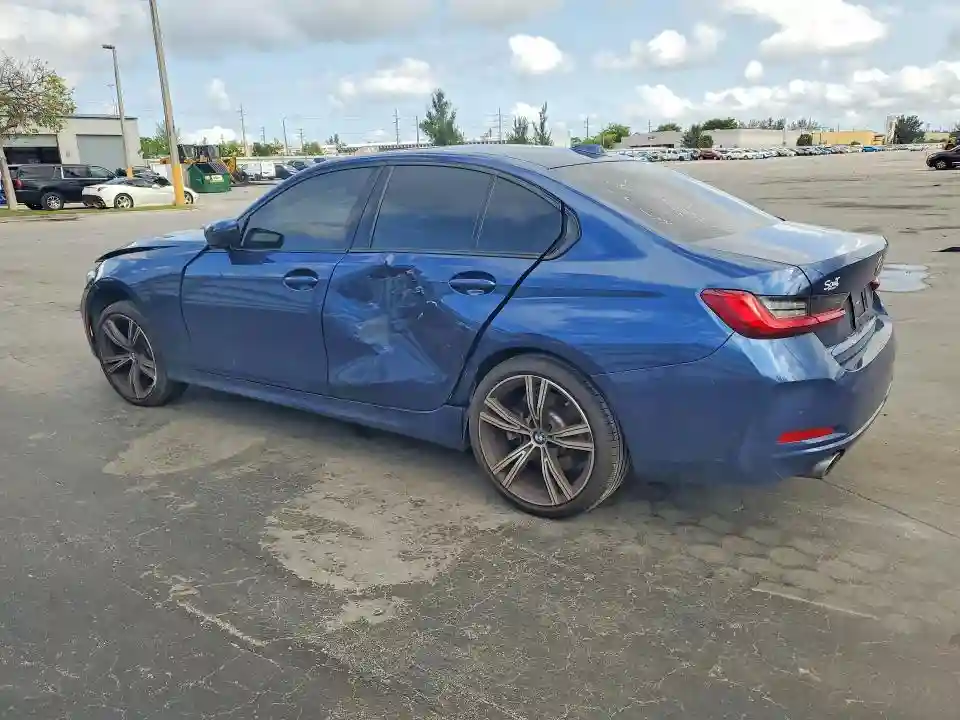 3MW69FF08P8D20478 2023 BMW 3 SERIES-1
