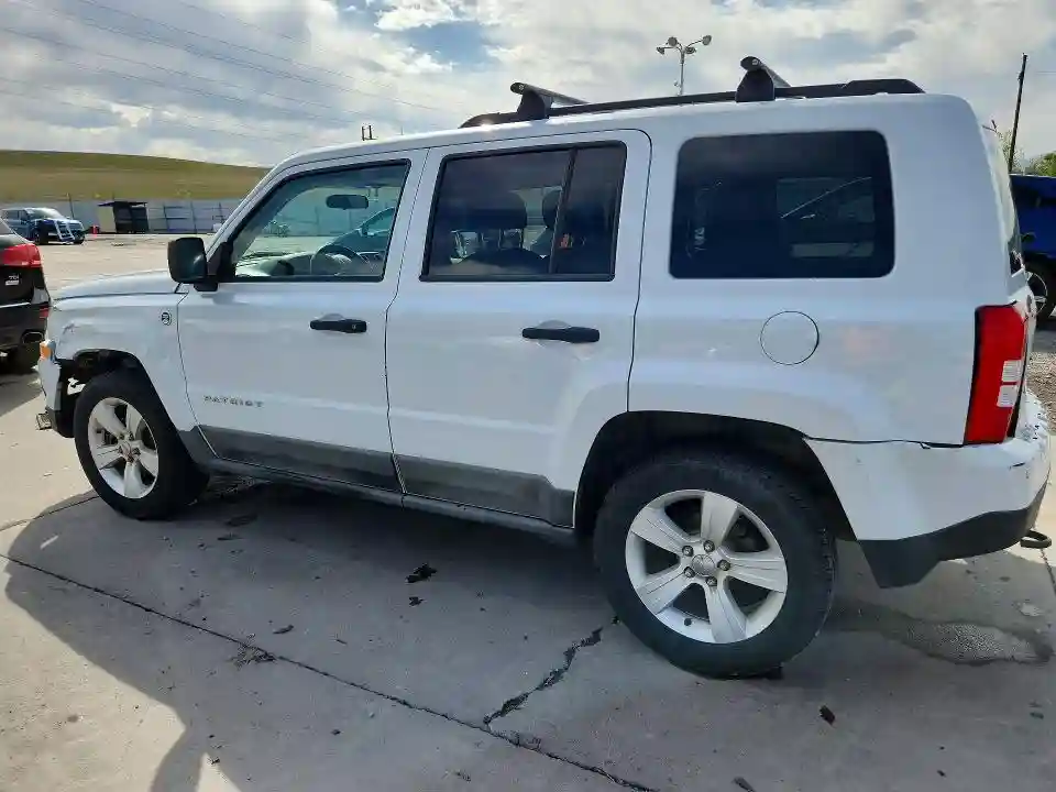 1J4NF1GB4BD114364 2011 JEEP PATRIOT-1
