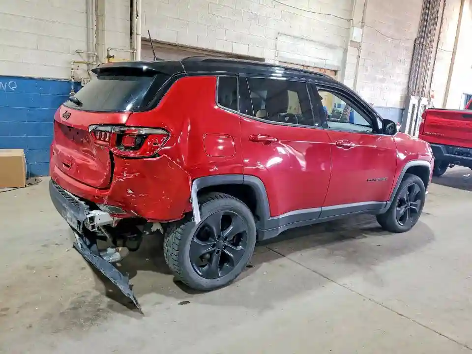 3C4NJDBB3JT394283 2018 JEEP COMPASS-2