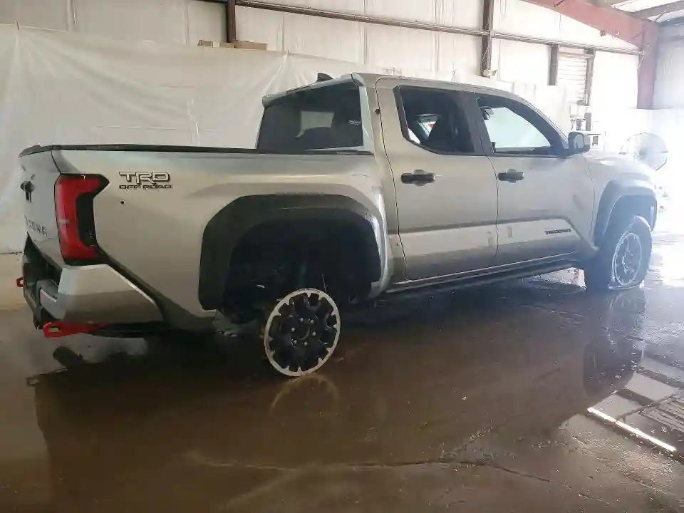 3TMLB5JN1SM125684 2025 TOYOTA TACOMA-2
