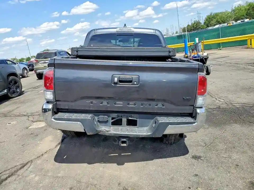 3TMCZ5AN4PM636048 2023 TOYOTA TACOMA TRD-5