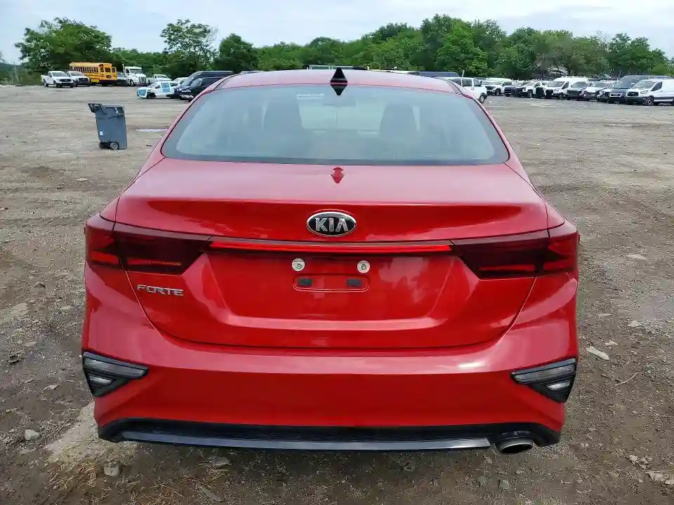 3KPF24AD6ME353028 2021 KIA FORTE-5