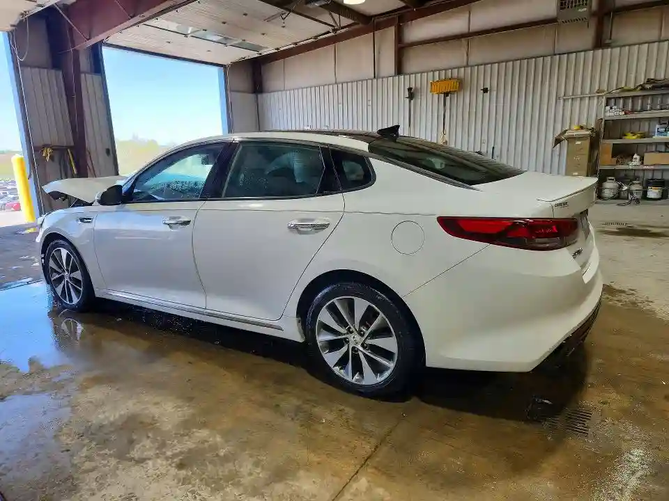 5XXGV4L22GG046538 2016 KIA OPTIMA-1