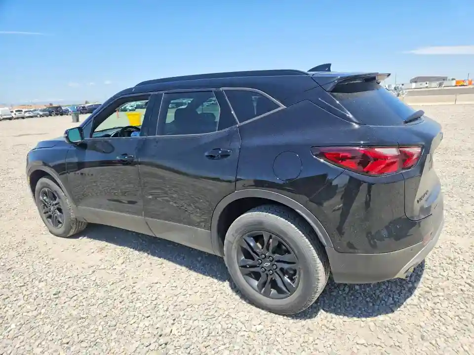 3GNKBJRS0NS237320 2022 CHEVROLET BLAZER-1