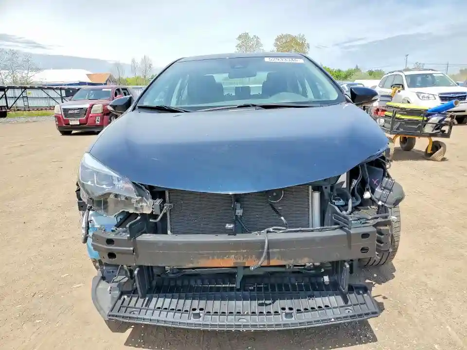 2T1BURHE8JC057104 2018 TOYOTA COROLLA-4
