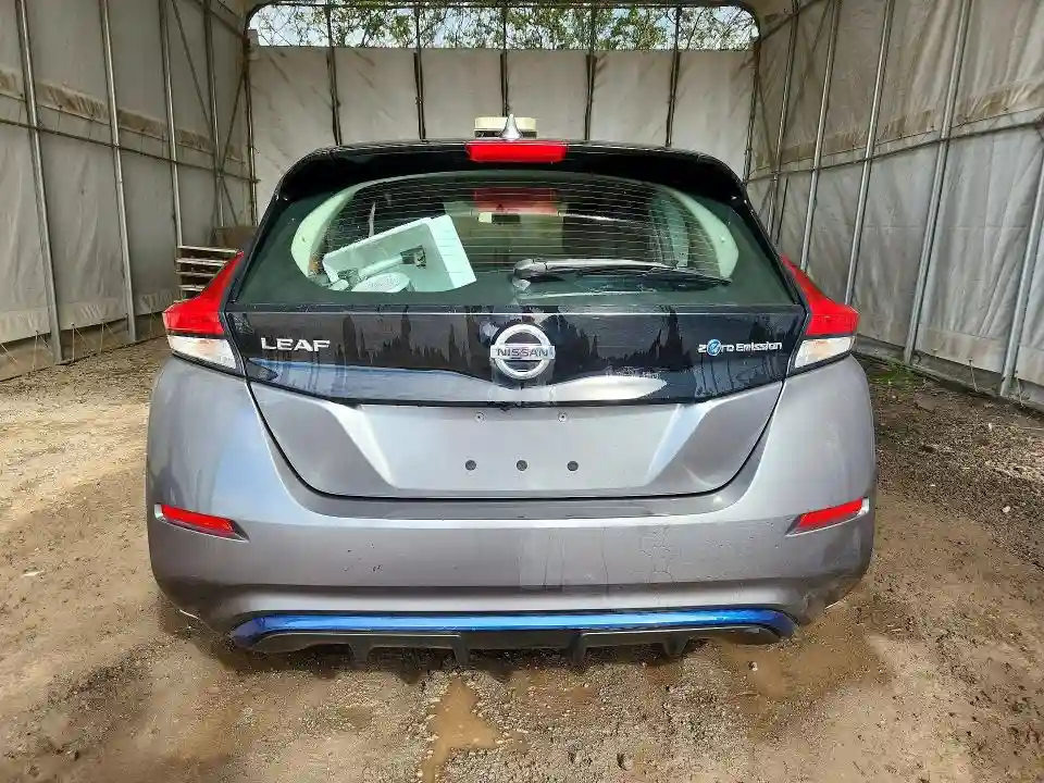 1N4AZ1CP9JC310257 2018 NISSAN LEAF-5