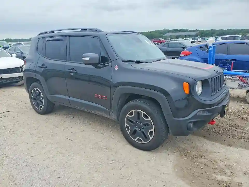 ZACCJBCT3FPC35796 2015 JEEP RENEGADE-3