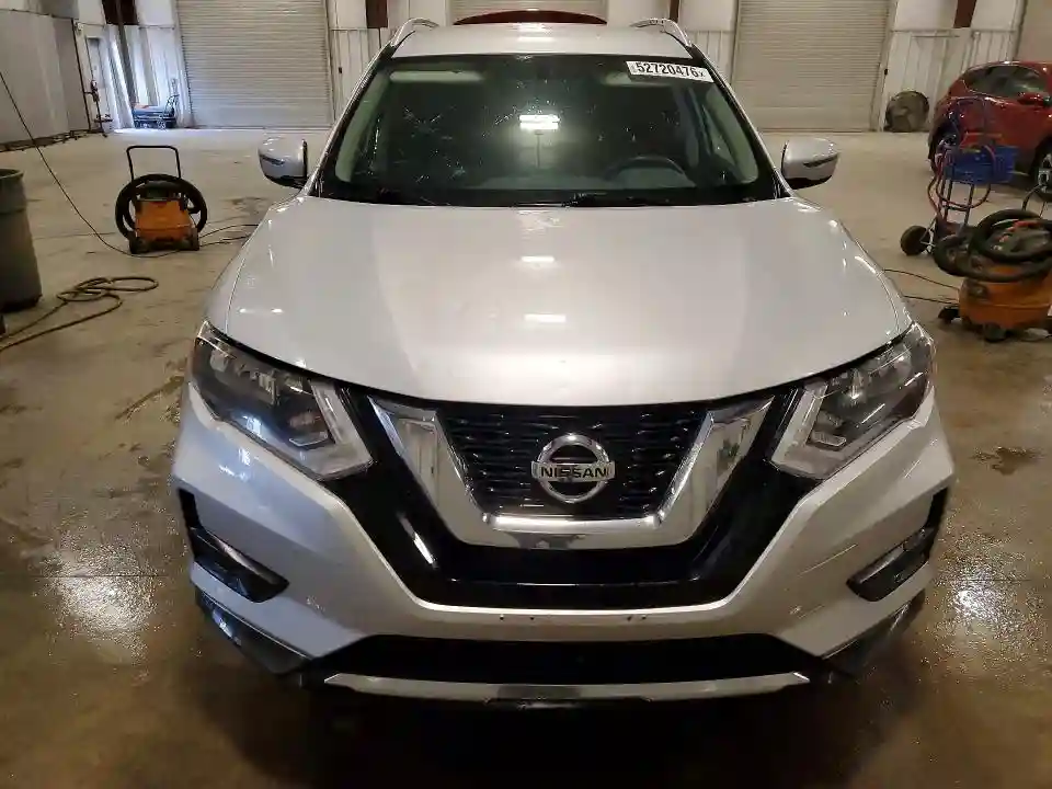 KNMAT2MV0HP563131 2017 NISSAN ROGUE-4