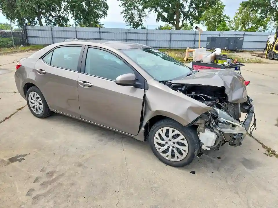 2T1BURHE9JC016786 2018 TOYOTA COROLLA-3