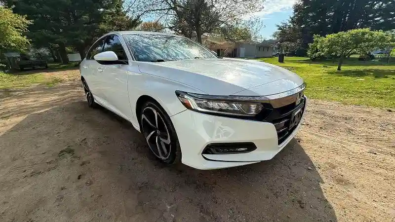 1HGCV1F32JA095311 2018 HONDA ACCORD-0