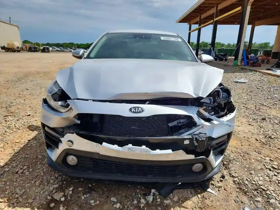 3KPF24AD0KE026900 2019 KIA FORTE-4