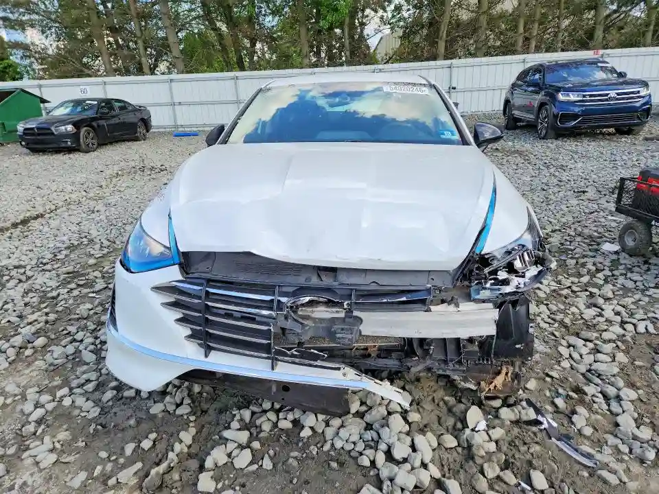 5NPEG4JA2MH075467 2021 TRIUMPH CAR SONATA SE-4