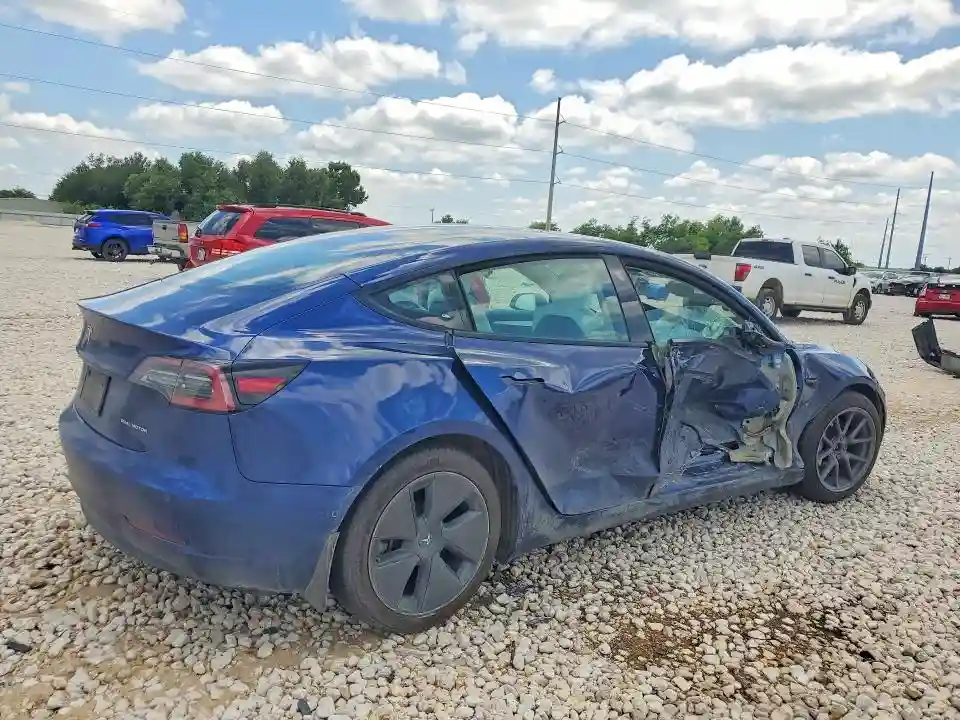 5YJ3E1EB8MF961001 2021 TESLA MODEL 3-2