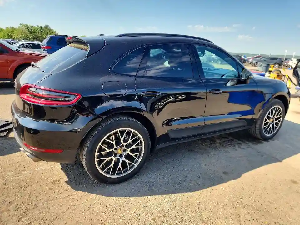WP1AB2A59HLB13622 2017 PORSCHE MACAN-2