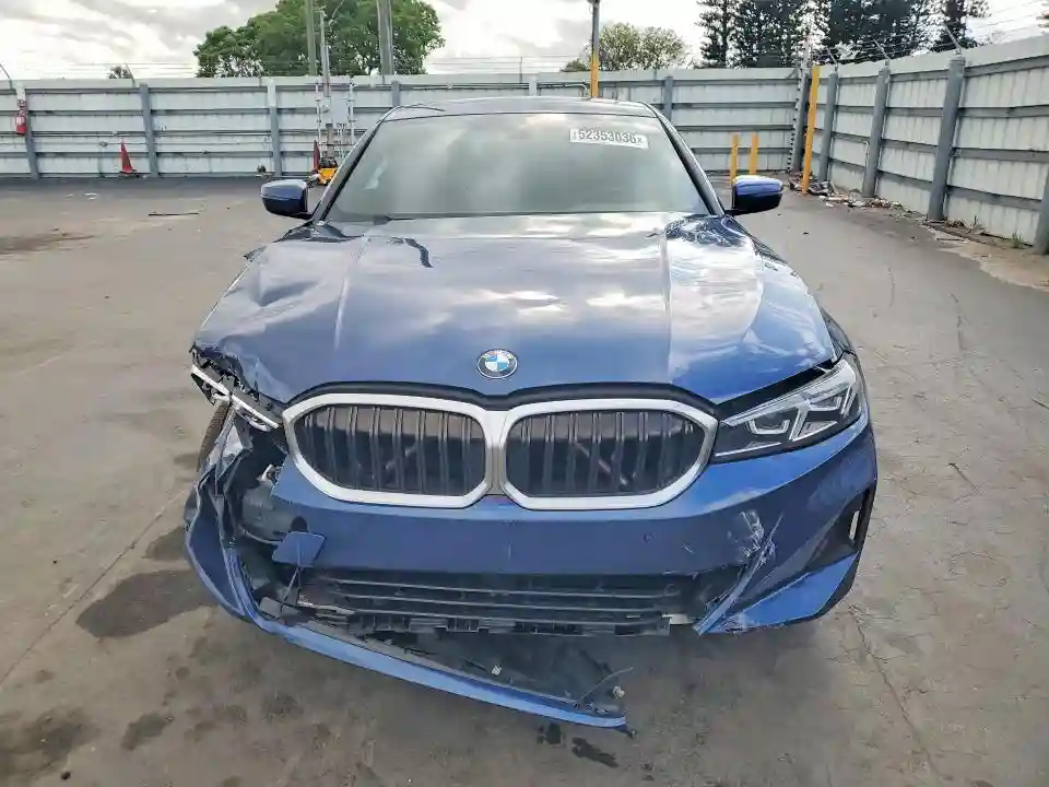 3MW69FF08P8D20478 2023 BMW 3 SERIES-4