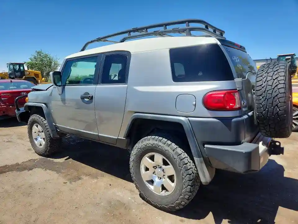 JTEBU4BF9AK084357 2010 TOYOTA FJ CRUISER-1
