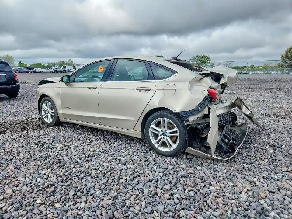 3FA6P0LU3JR152138 2018 FORD FUSION-1