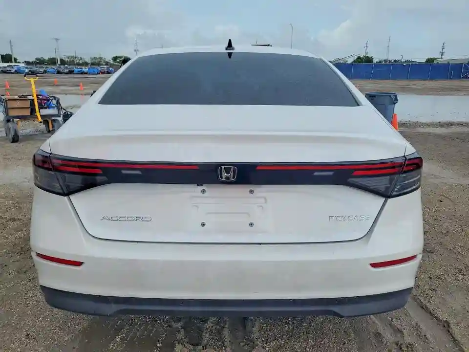 1HGCY1F42SA050967 2025 HONDA ACCORD-5